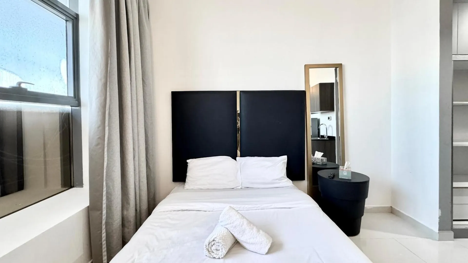 Al Manara Classic Deluxe Sheikh Zayed Rd Studio Dubai 0*,